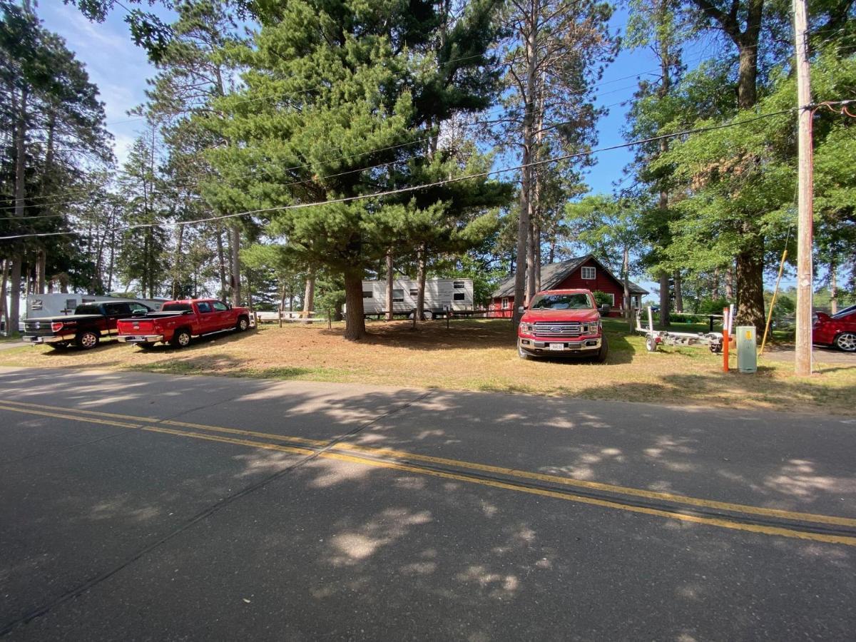 Rainbow'S End Resort Camp Chetek 外观 照片